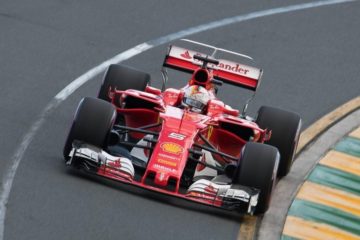 Formula 1, Vettel e la Ferrari trionfano al GP di Melbourne davanti alle due Mercedes