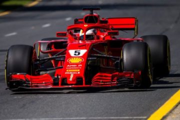 F1, a Melbourne vince la Ferrari di Vettel davanti a Hamilton. Terzo Raikkonen